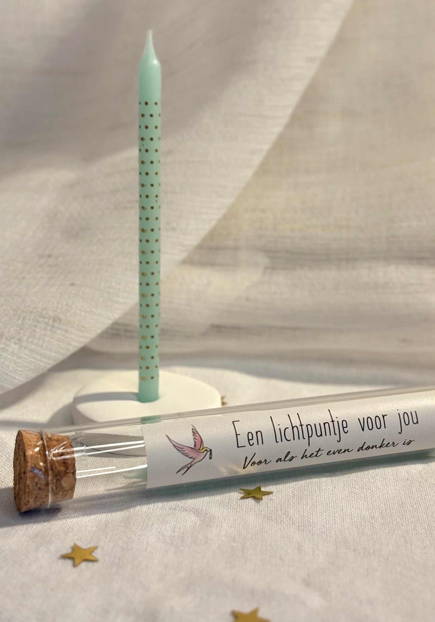 Lichtpuntje in een buisje
Voor als het even donker is