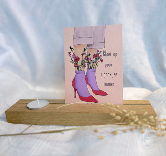 Houten kaartenhouder met waxinelichtje